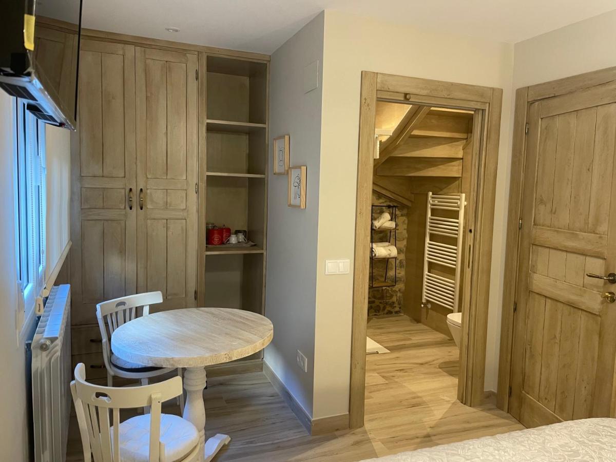 Apartamentos Casa Isabale ビエスカス エクステリア 写真